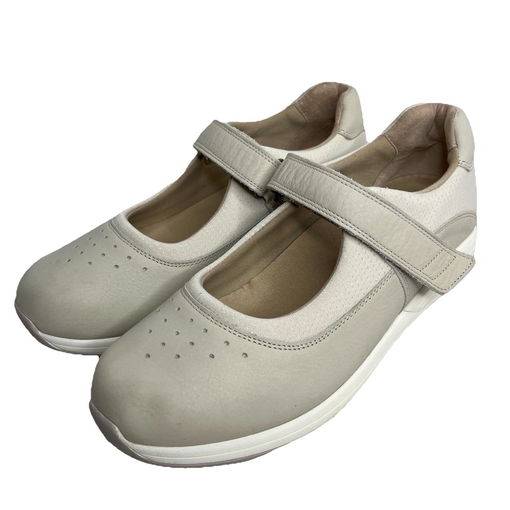 Drew Ivory Leather Trust Mary Jane Comfort Shoes Hook Loop 10.5 Wide Walking